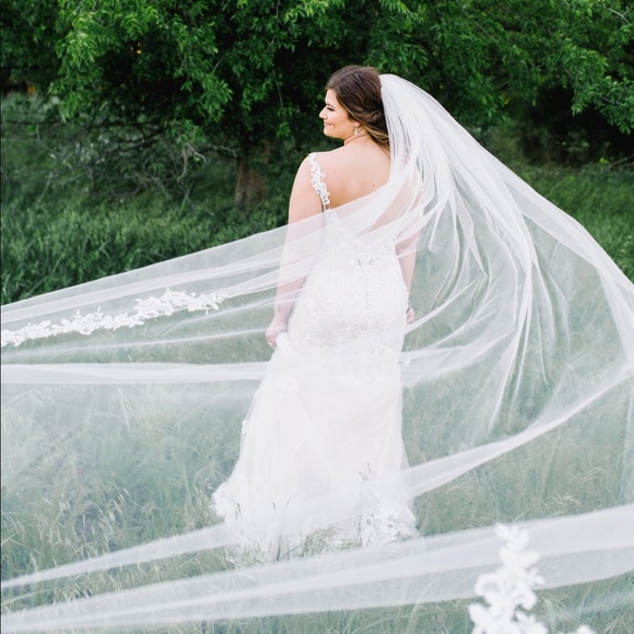 Accessories - Cathedral wedding Vail